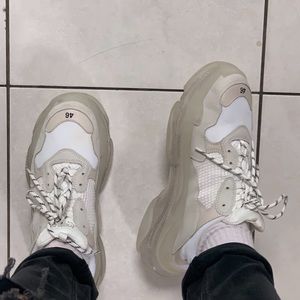 BALENCIAGA triple s white clear sole 46